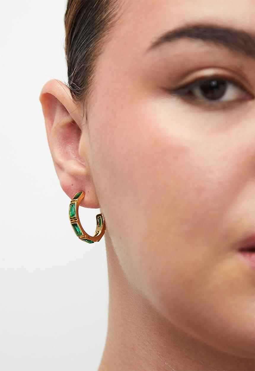 Zoe on Trend - Stylish Stone-Set Hoop Earrings - Gold