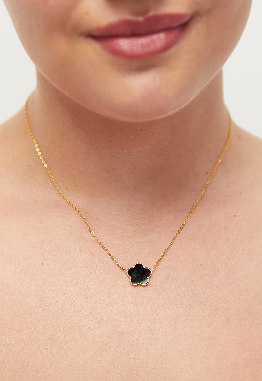 Zoe on Trend - Stylish Clover Necklace - Gold