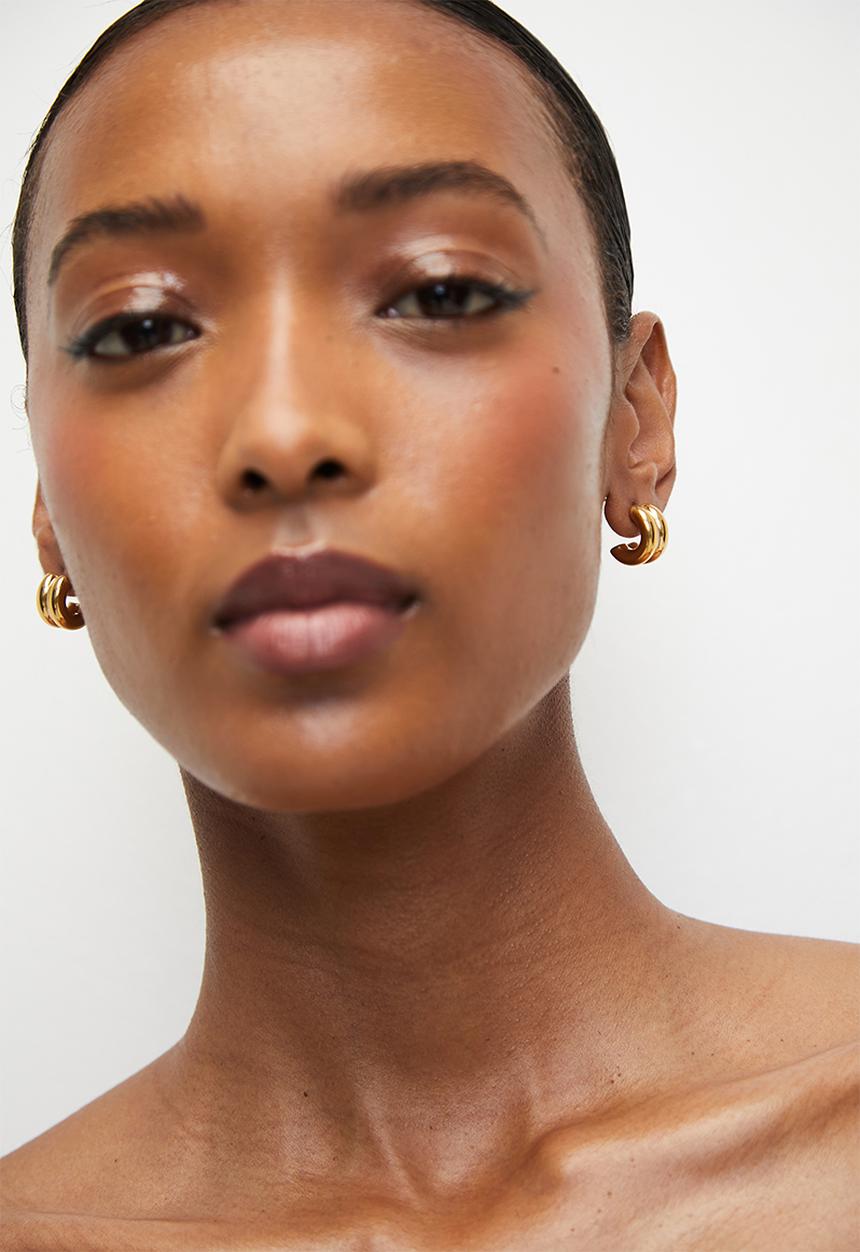 Zoe on Trend - Double-Barrel Hoop Earrings - Gold