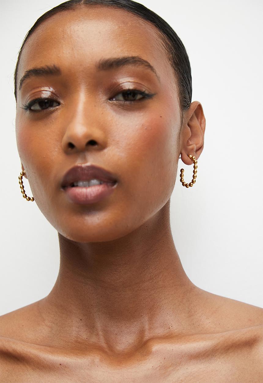 Zoe on Trend - Trend Bead Hoop Earrings - Gold