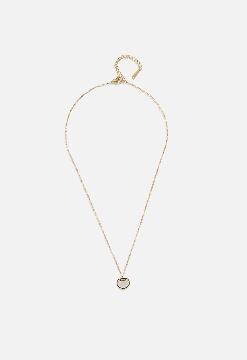 Zoe on Trend - Modern Designer Pendant Necklace - Gold