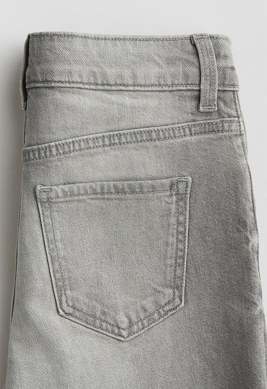 H&M - Baggy fit bootcut leg jeans - washed out light grey