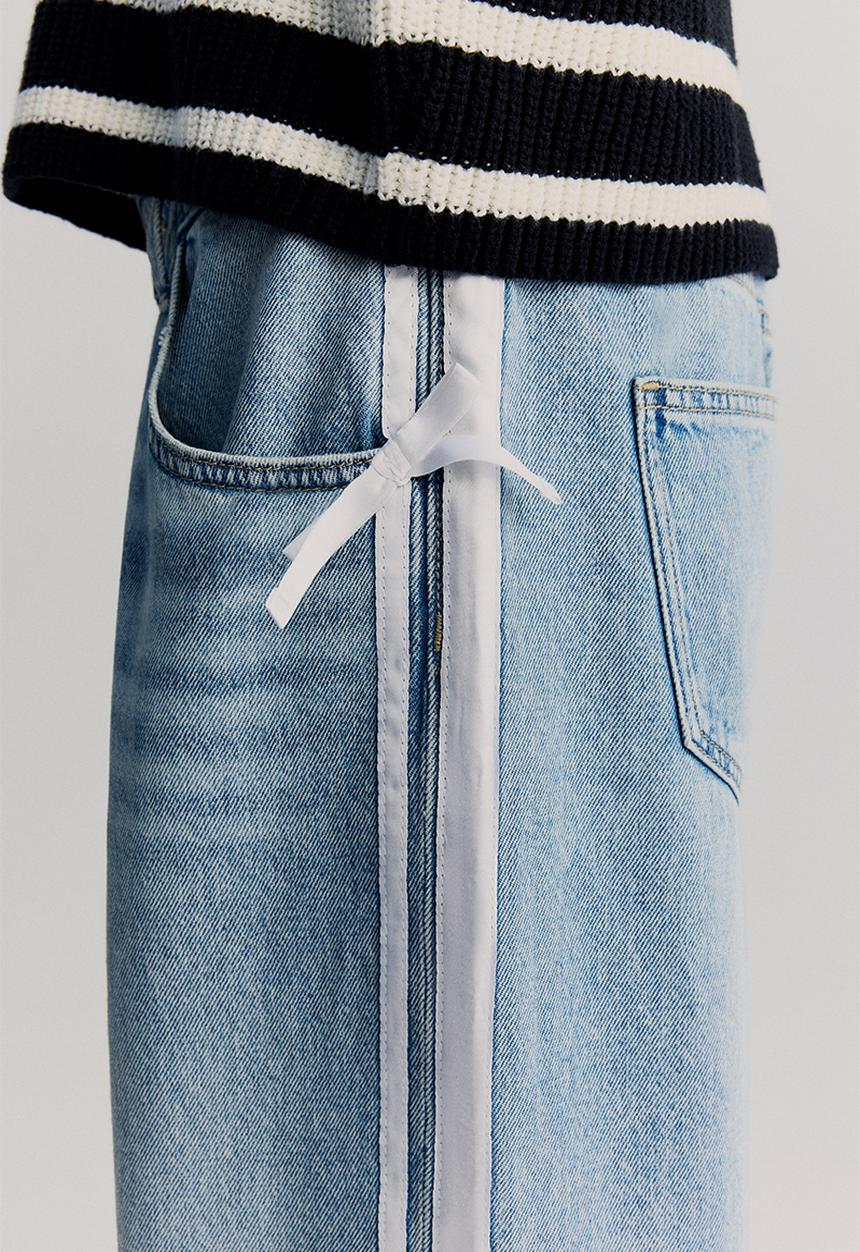 H&M - Baggy fit low jeans - denim blue/white