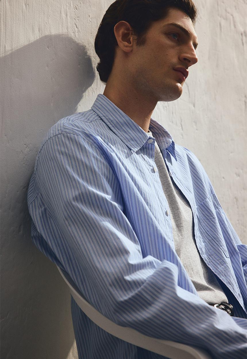 H&M - Loose fit poplin shirt - light blue striped