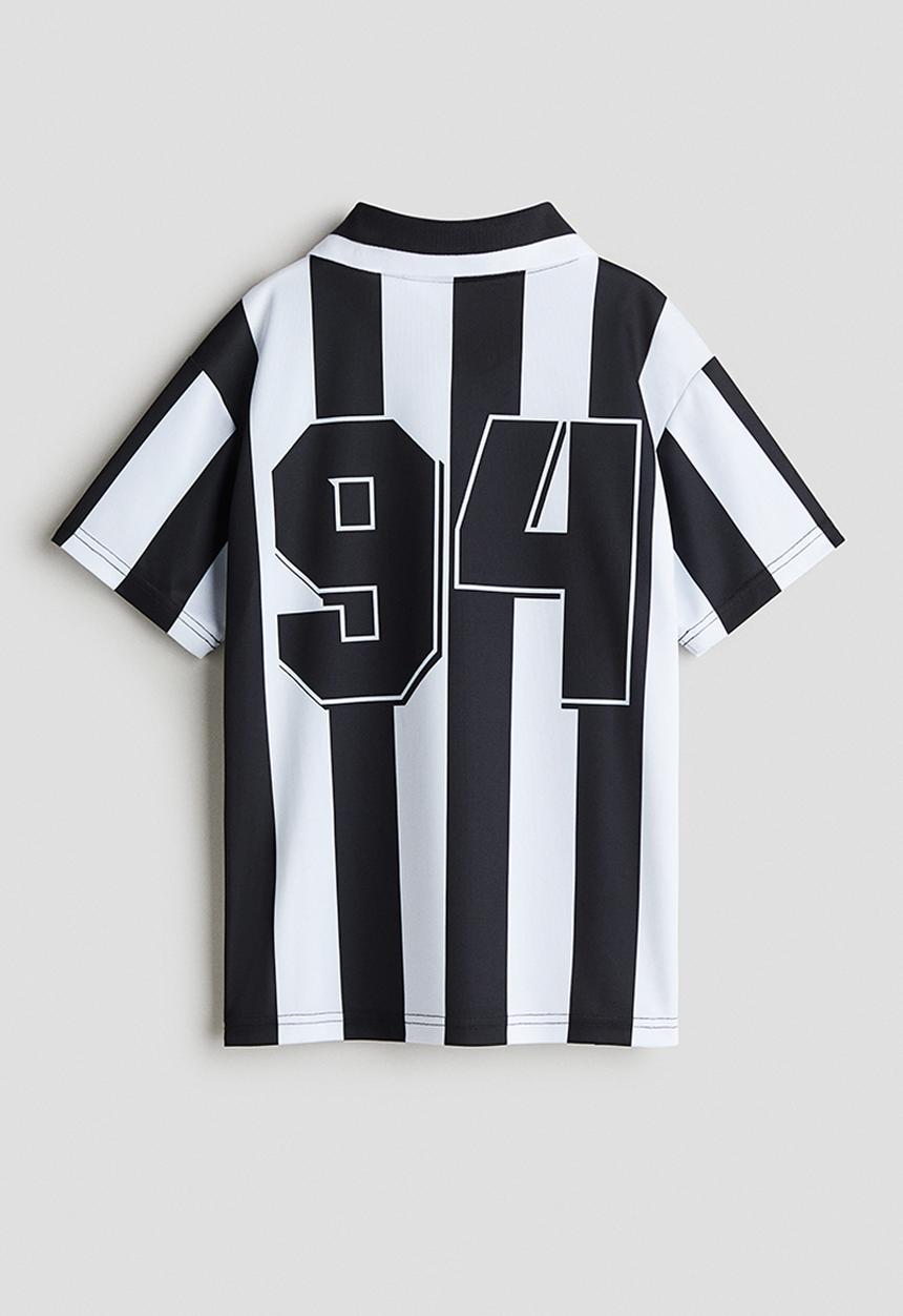 H&M - Collared football shirt - black playstation