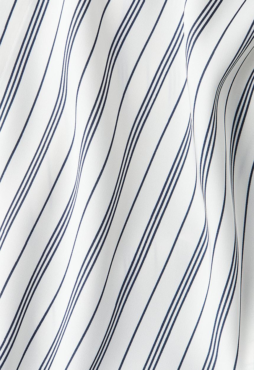 H&M - V-neck blouse - white striped