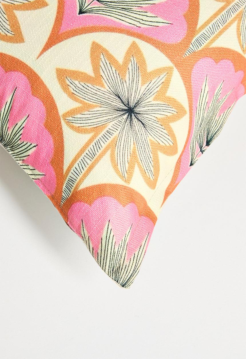 Grey Gardens - Marshmallow palw - cushion cover