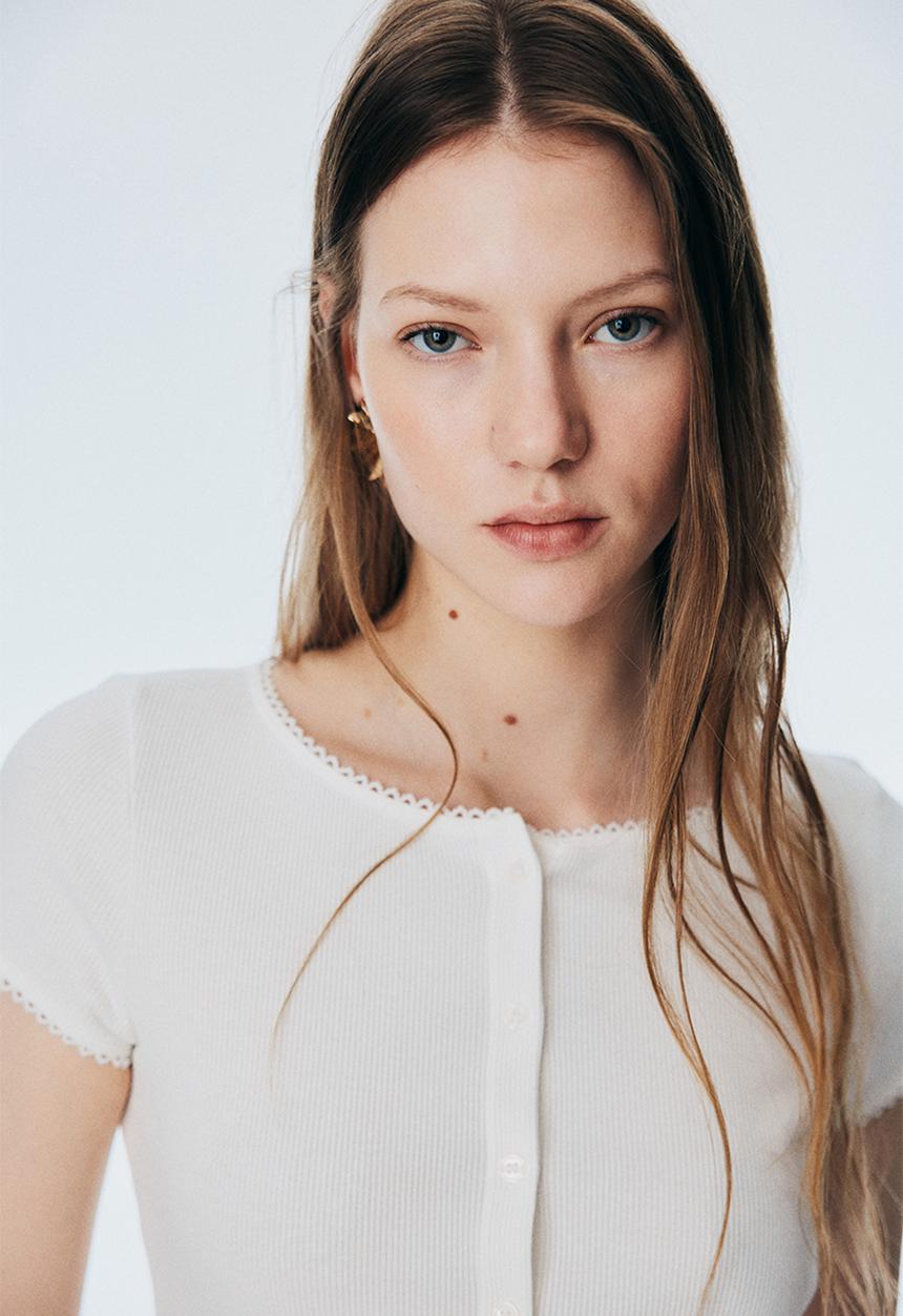 H&M - Ribbed button-front top - white
