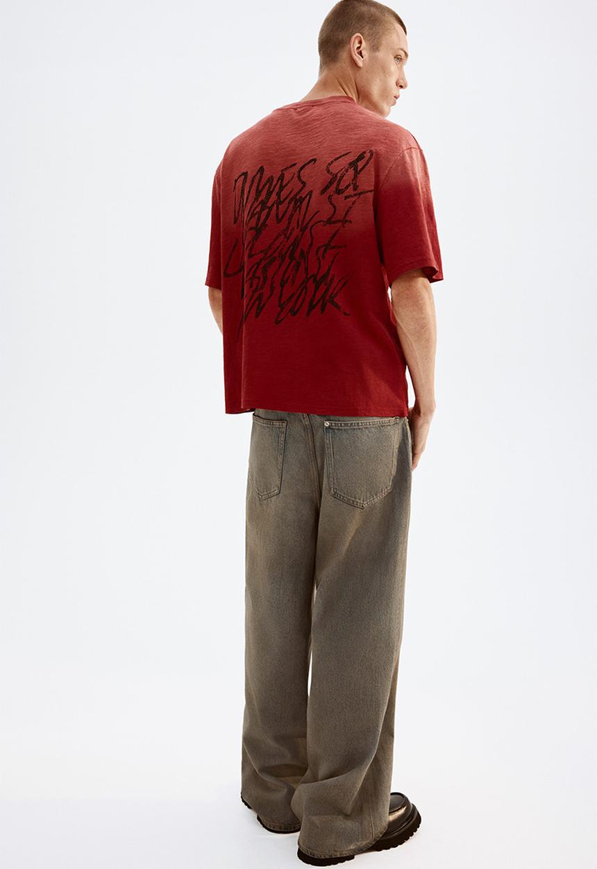 H&M - Oversized fit t-shirt - red dimes sq