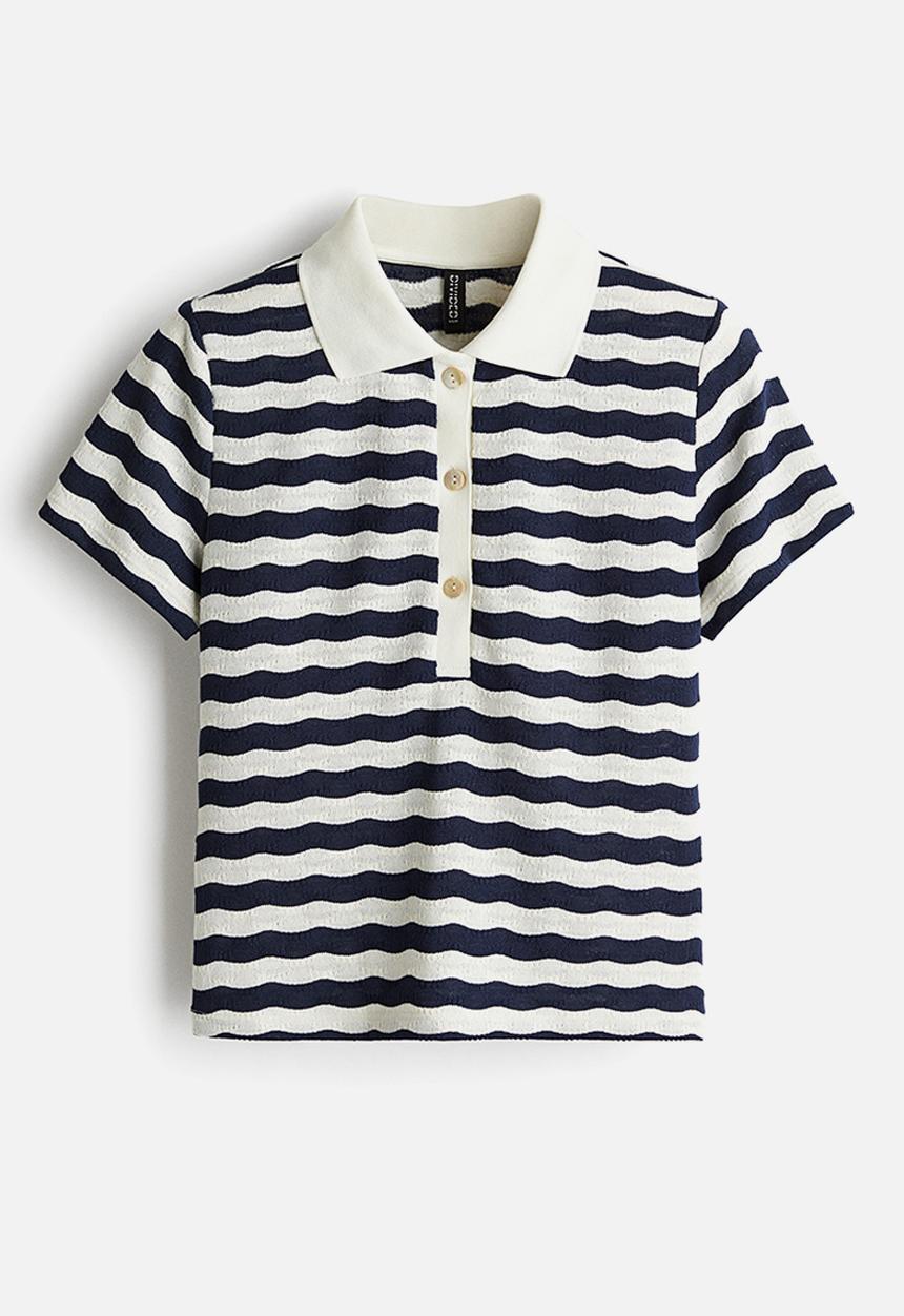 H&M - Textured-knit polo shirt - white & dark blue striped