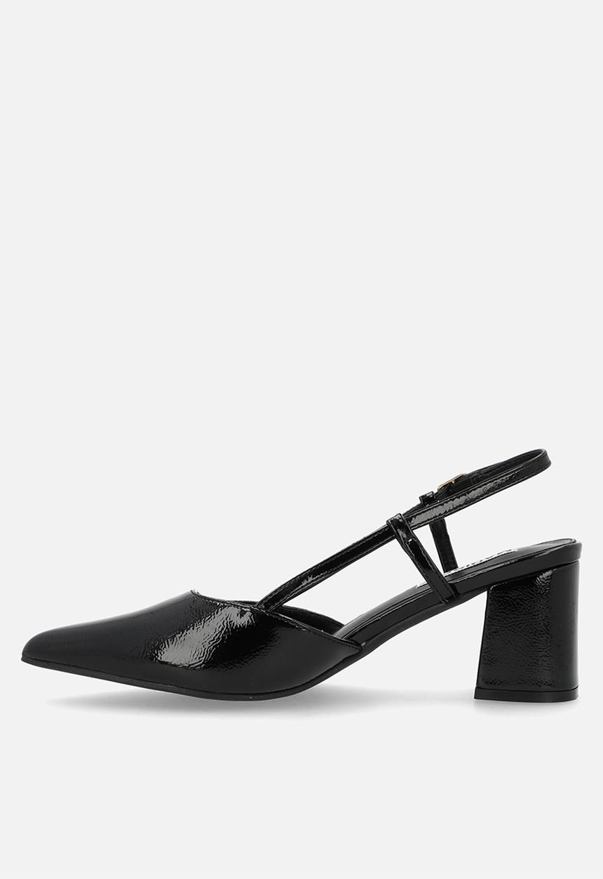 Madison® - Nanny closed toe slingback - black