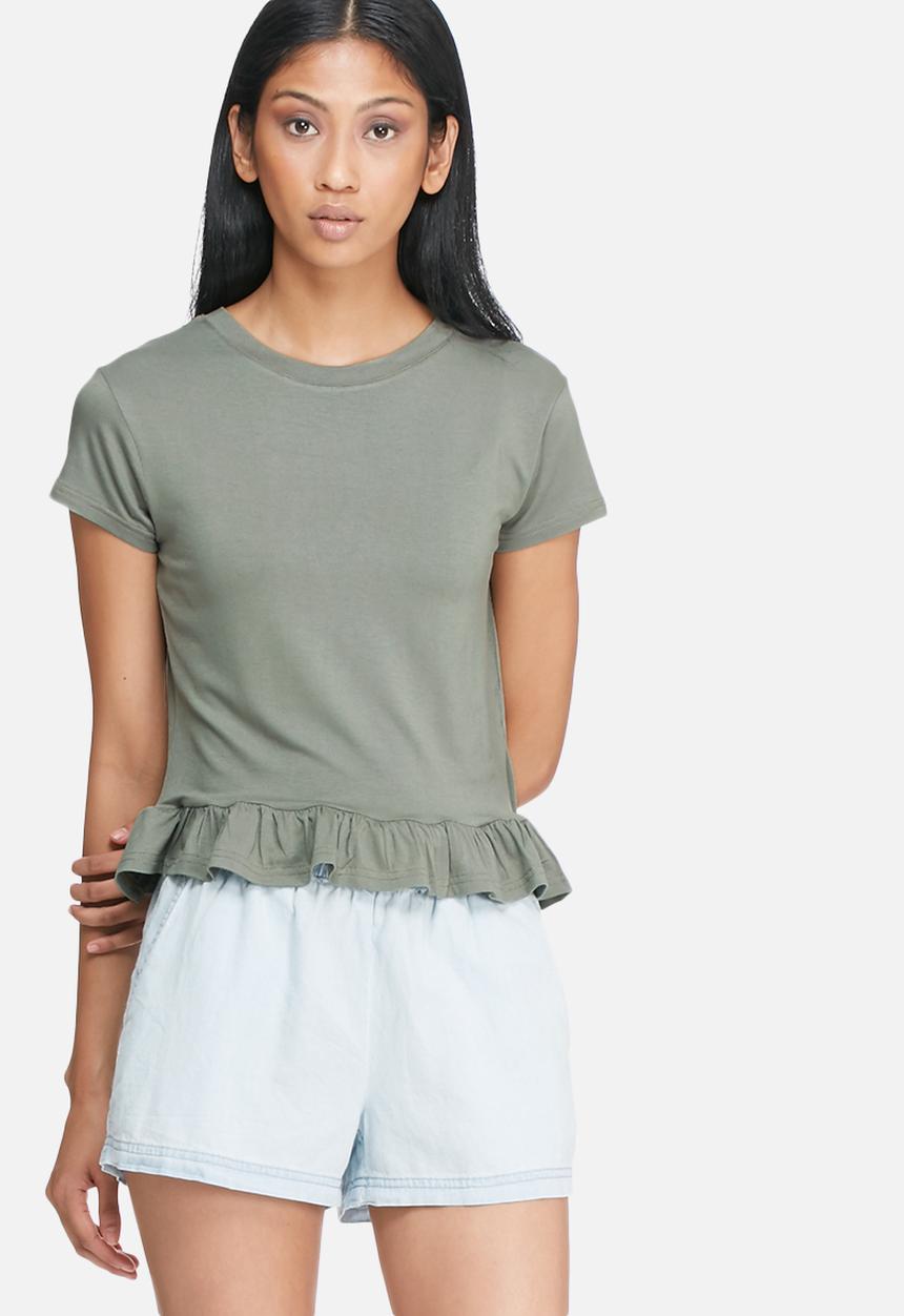 dailyfriday - Short ruffle tee
