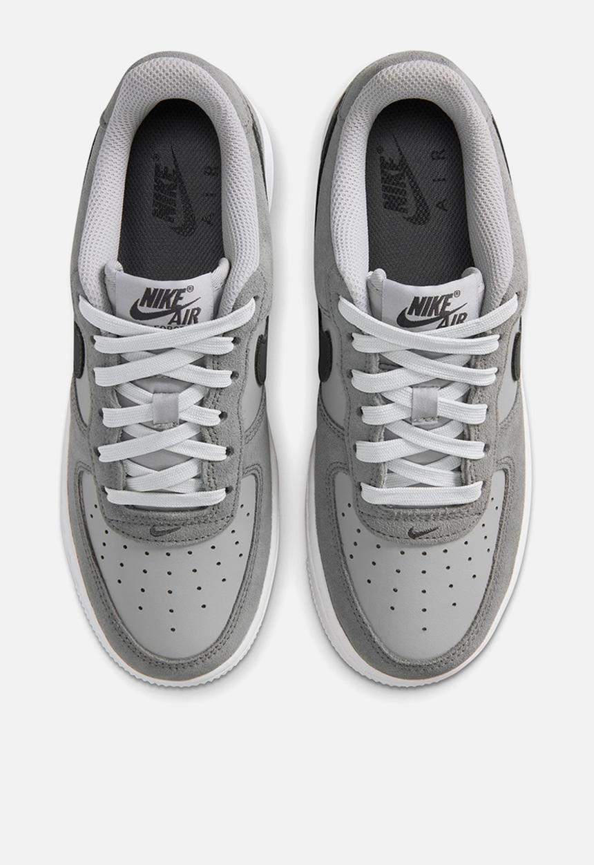 Nike - Nike Air Force 1 Essential+