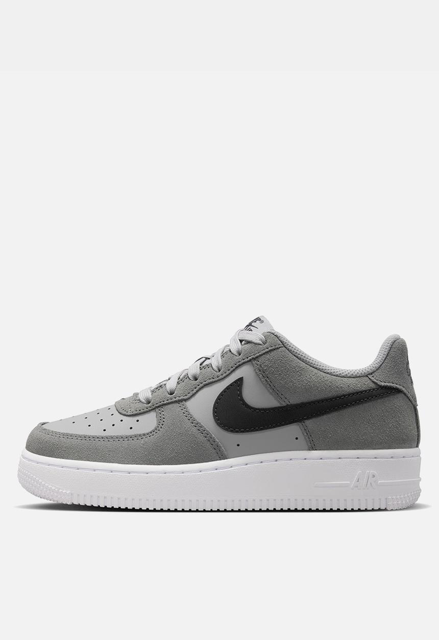 Nike - Nike Air Force 1 Essential+