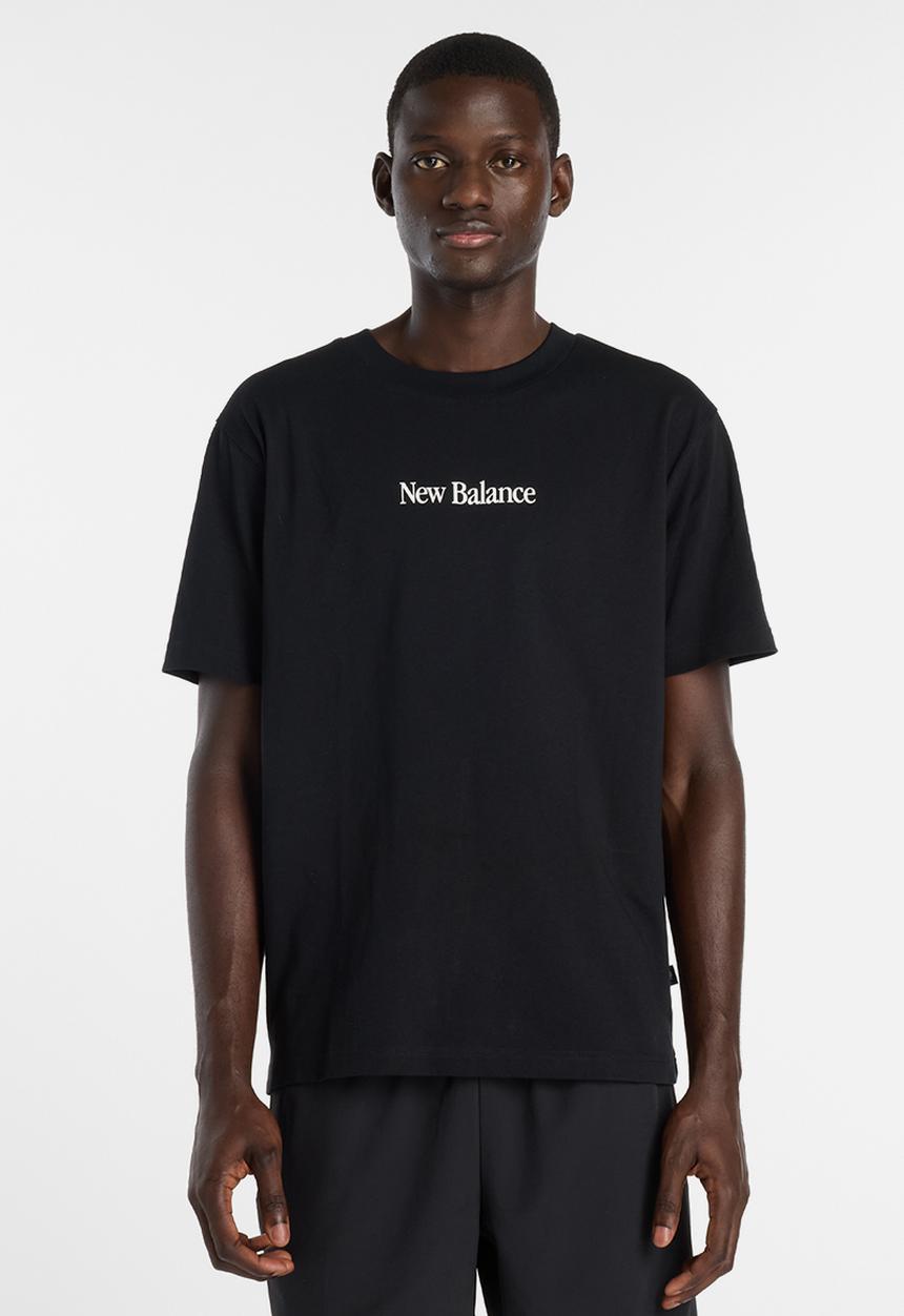 New Balance  - NB Athletics Celebrated Icons N Collage Tee - Black