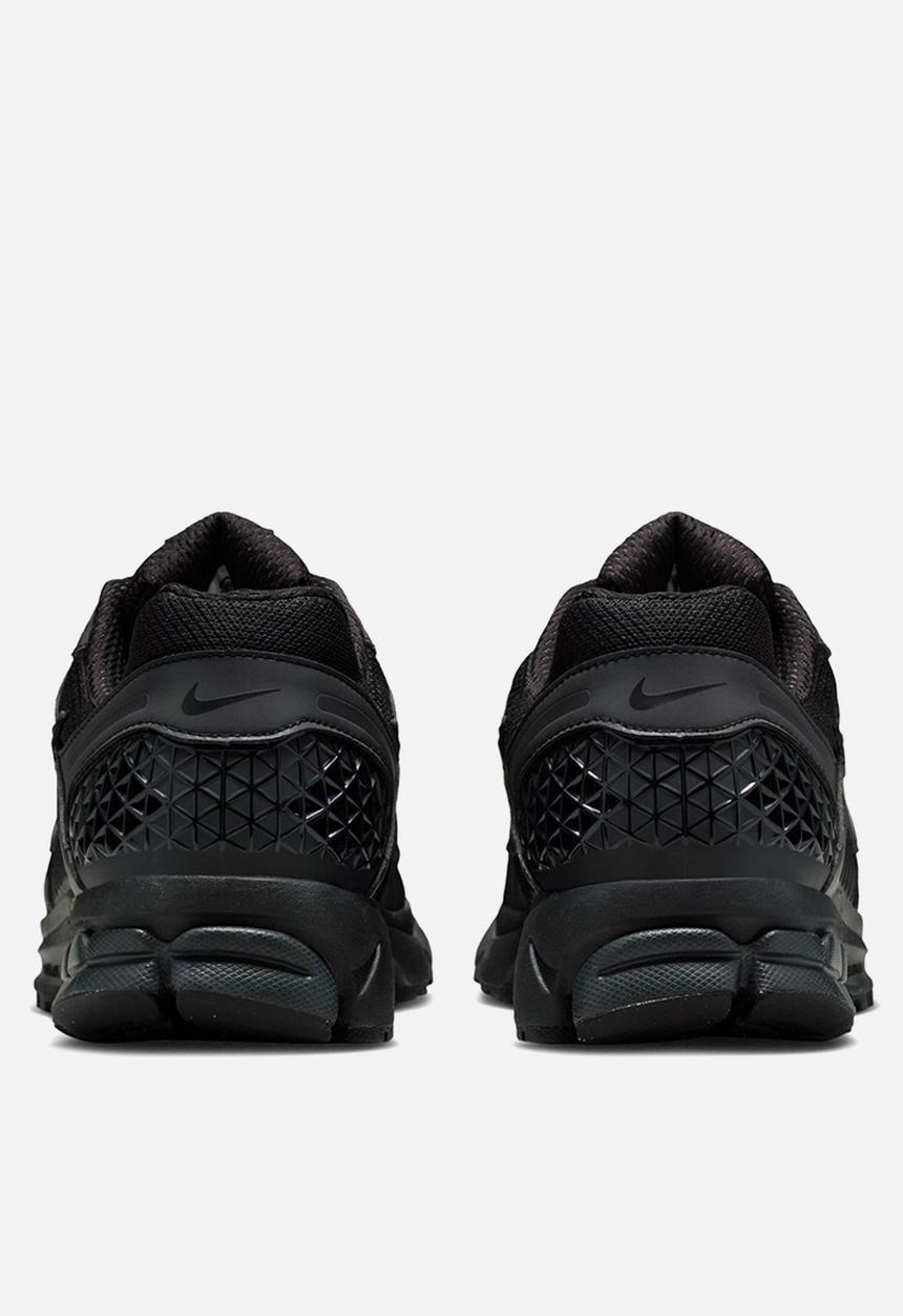 Nike - Nike Zoom Vomero 5