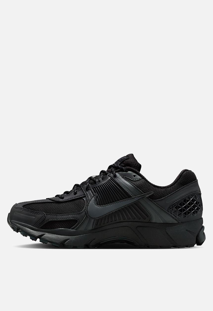 Nike - Nike Zoom Vomero 5