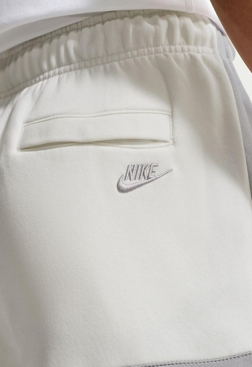 Nike - NSW Club BB JDI Shorts - Cream/Grey
