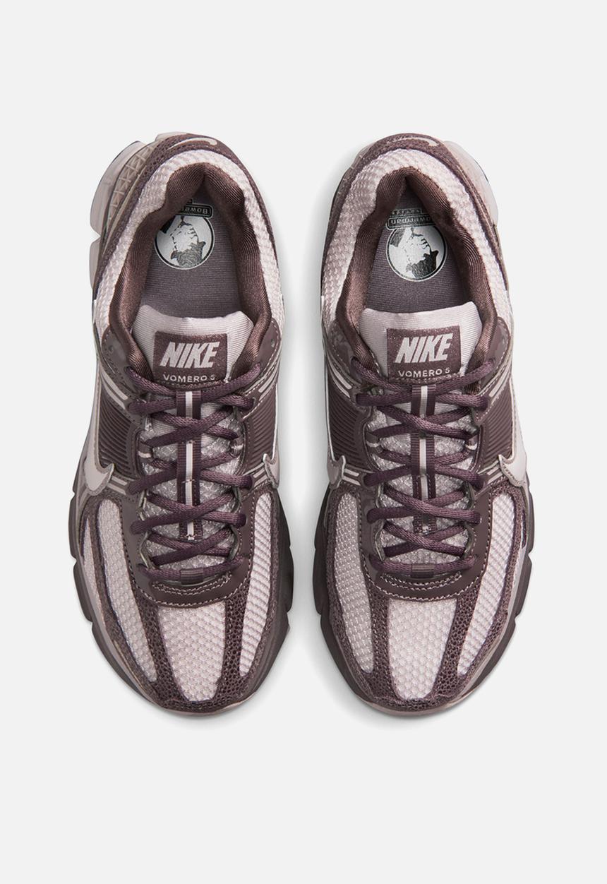 Nike - Nike Zoom Vomero 5