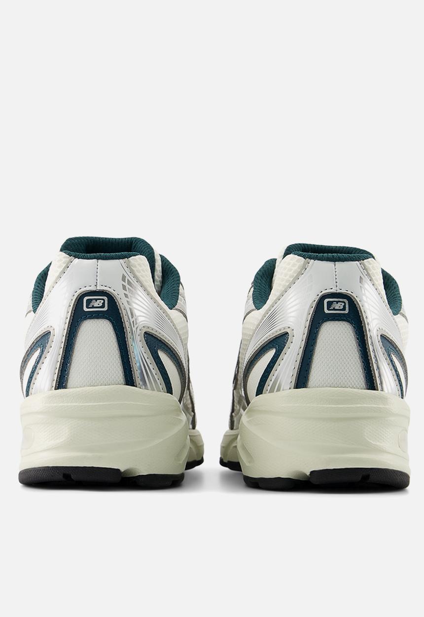 New Balance  - U7402EL