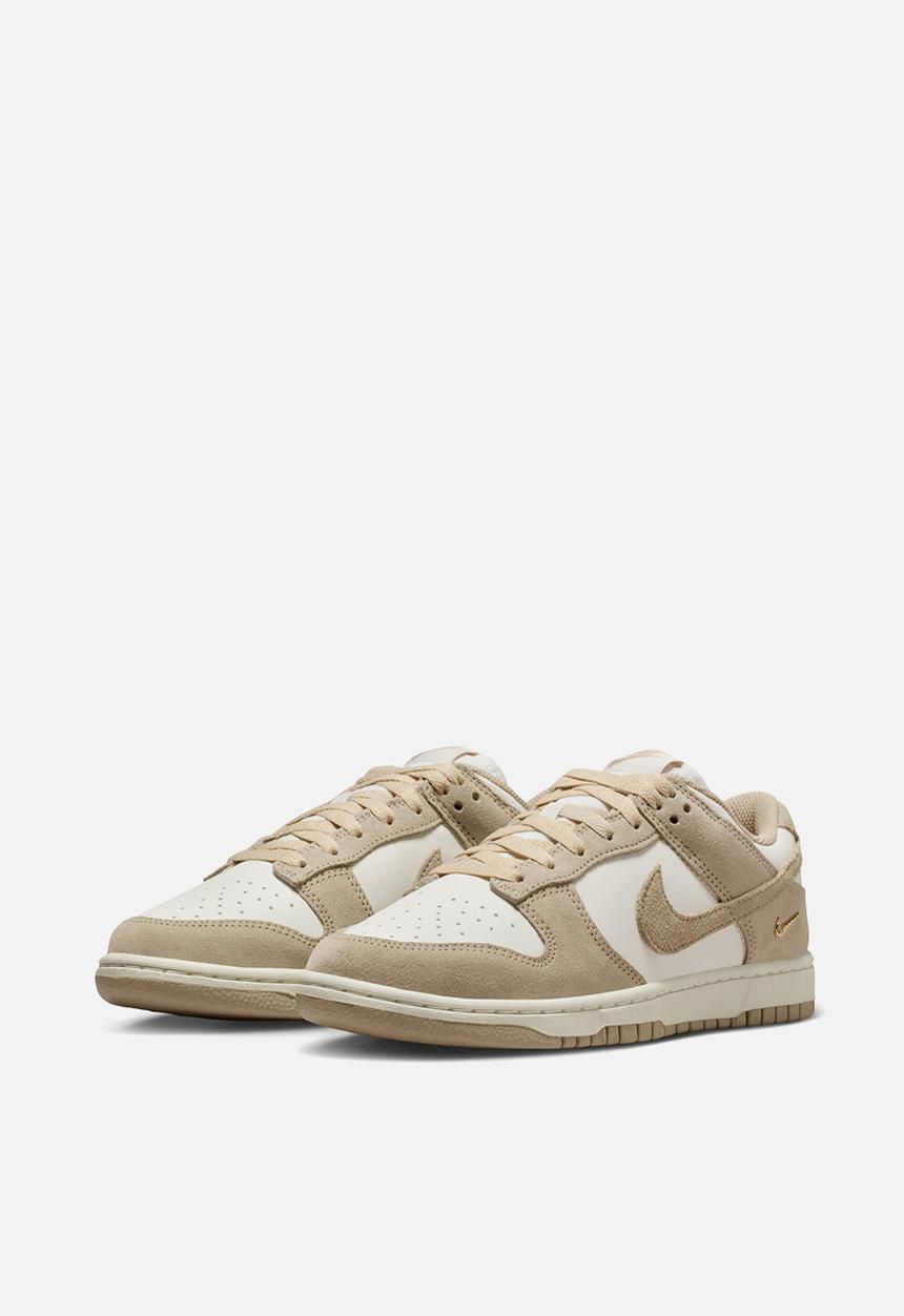 Nike - Nike Dunk Low SE