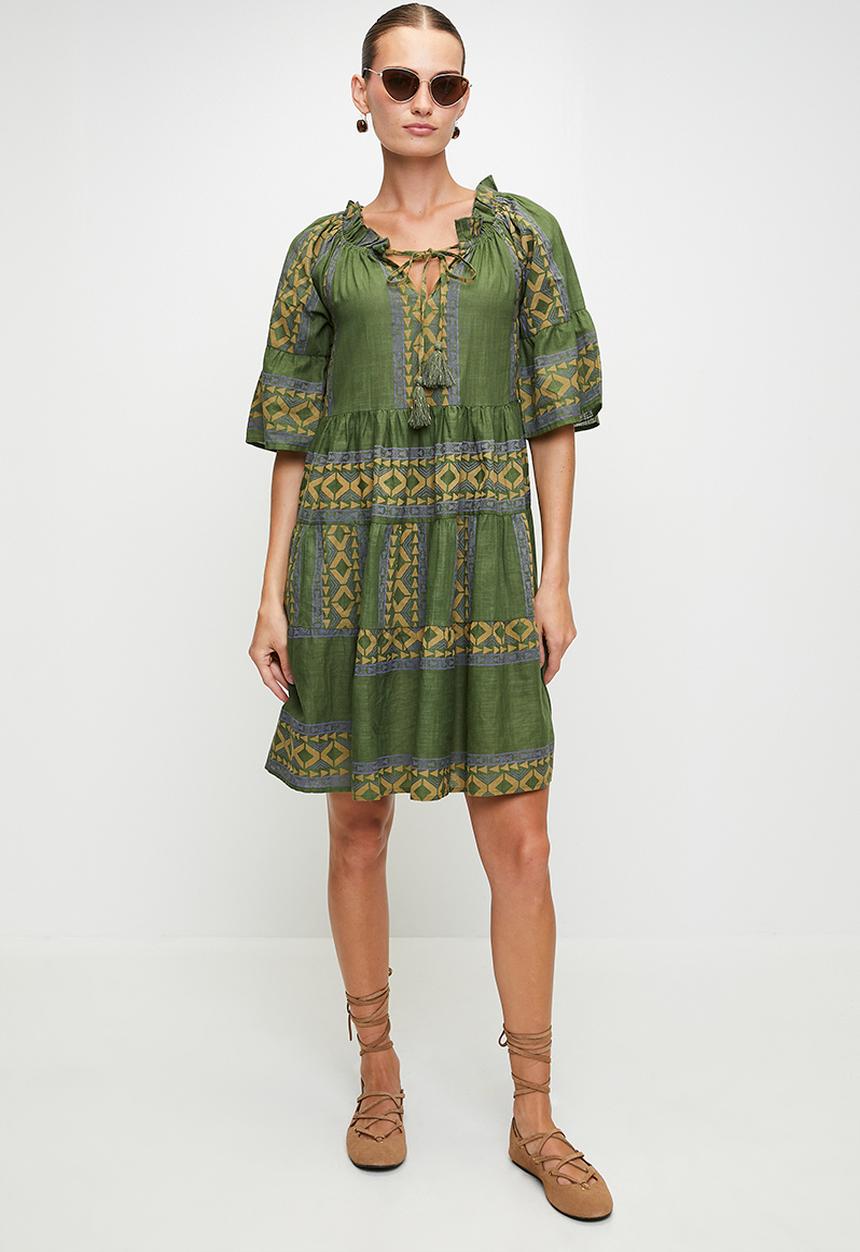 Stella Morgan - Half Flutter Sleeve  Boatneck Printed Tiered Midi Dress - green