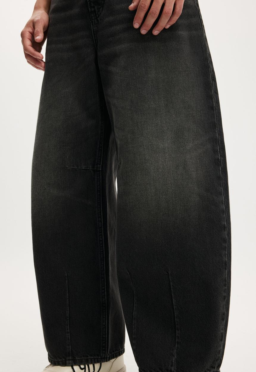 Cotton On - Baggy Balloon Jean - Revolve Black