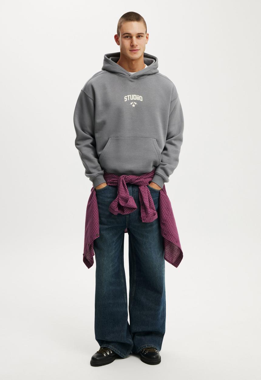 Cotton On - Box Fit Graphic Hoodie - Slate Stone/Studiio 72