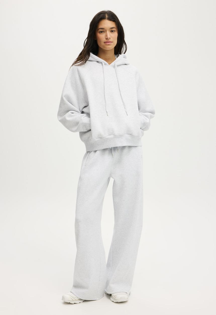 Cotton On - Plush Premium Raglan Hoodie - Cloudy Grey Marle