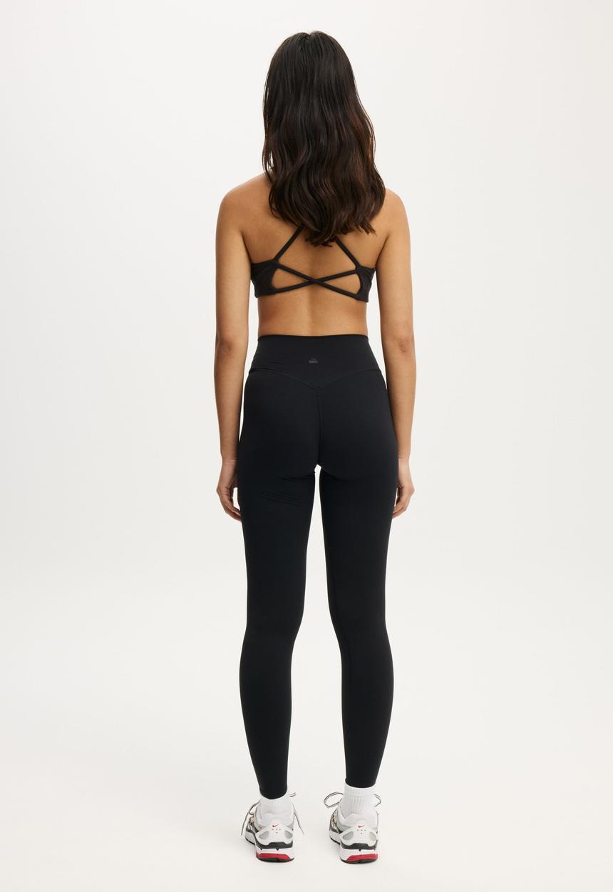 Cotton On - Ultra Luxe Invisible Scrunch Tight - Black