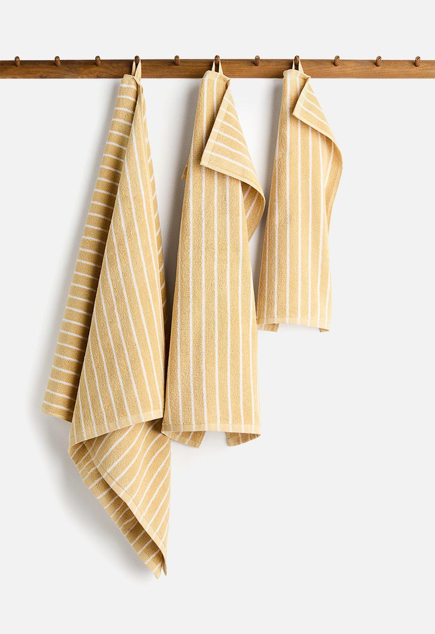 H&M - Striped bath towel - yellow/white striped