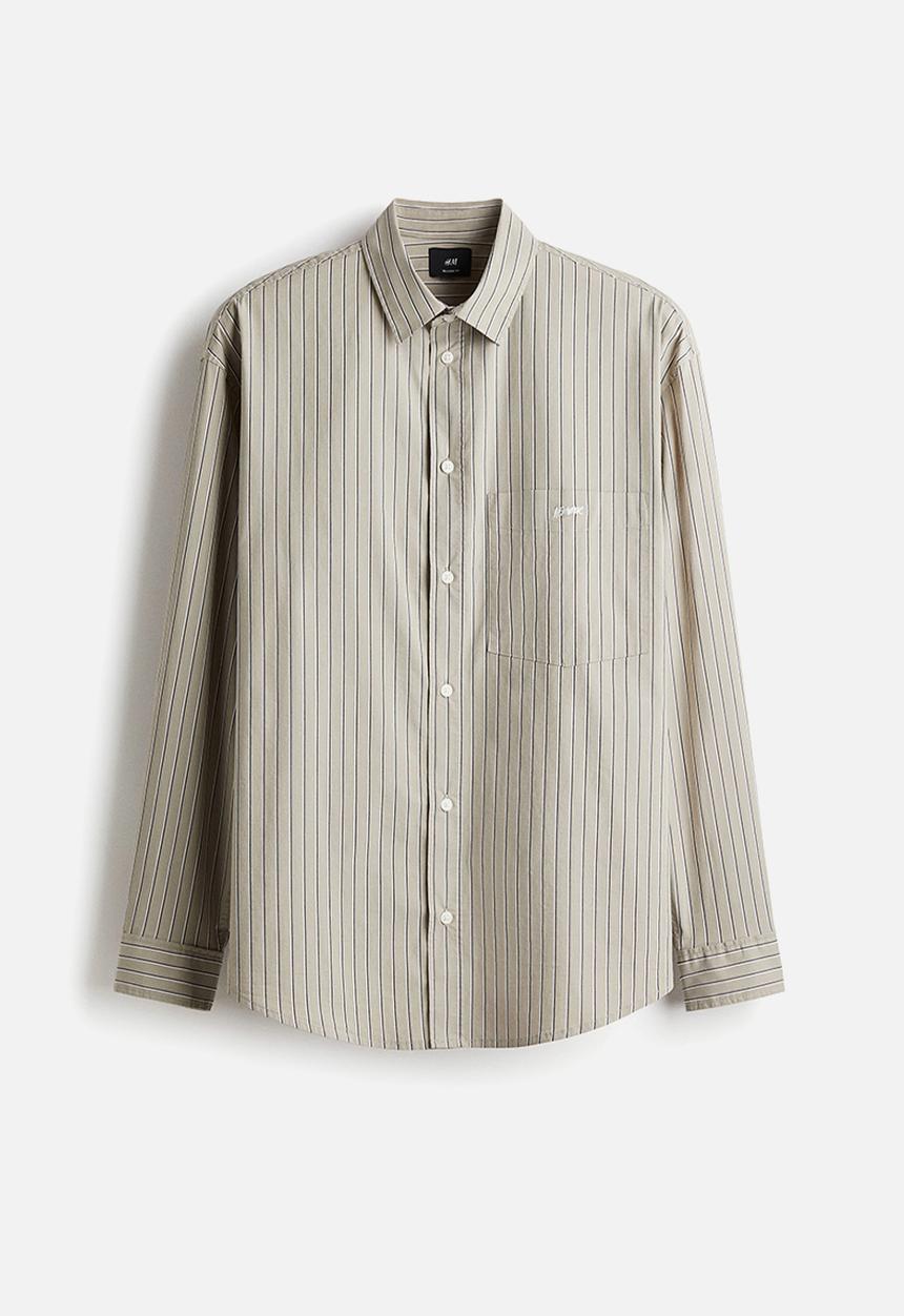 H&M - Loose fit poplin shirt - beige pinstriped