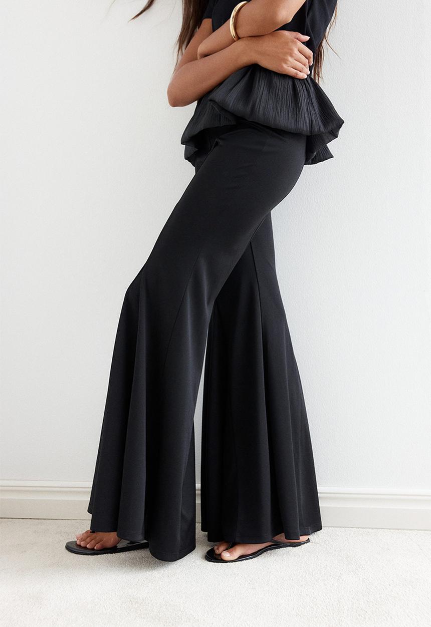 H&M - Flared trousers - black