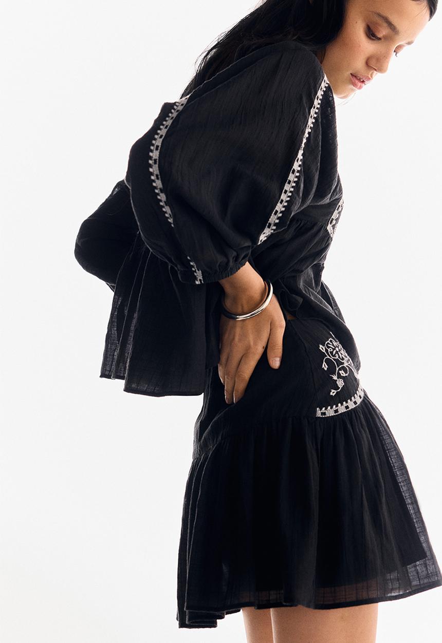 H&M - Embroidered skirt - black