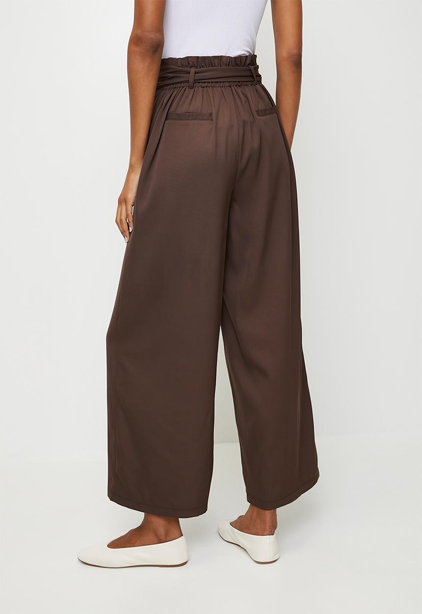 Izabel London - High Wasted Paperbag Trouser with Tie Belt - Chocolate
