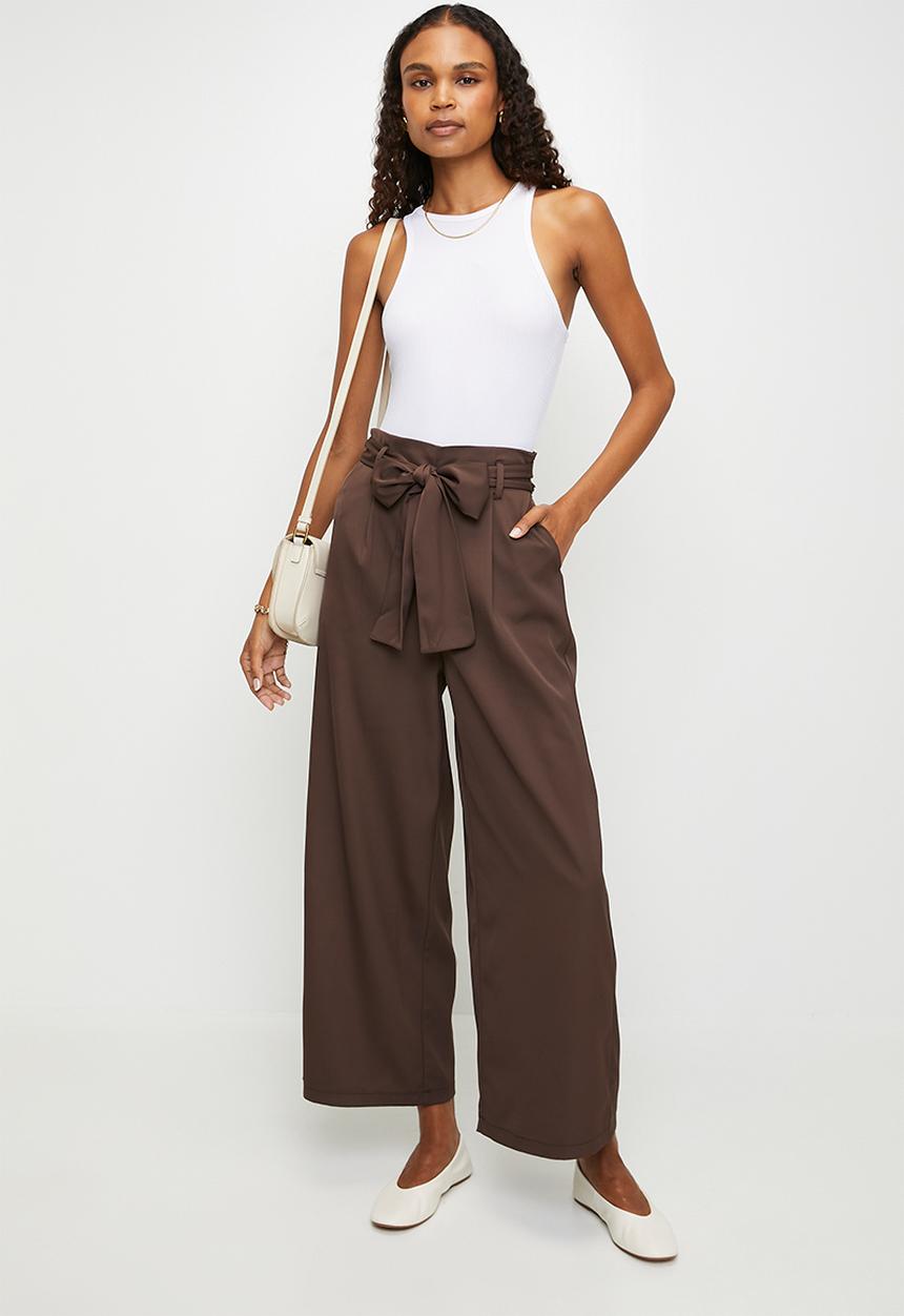 Izabel London - High Wasted Paperbag Trouser with Tie Belt - Chocolate