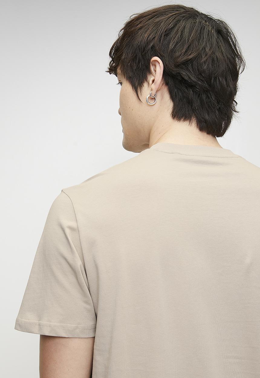 GUESS - Cn Ss Small Logo Tee - Pasadena Stone