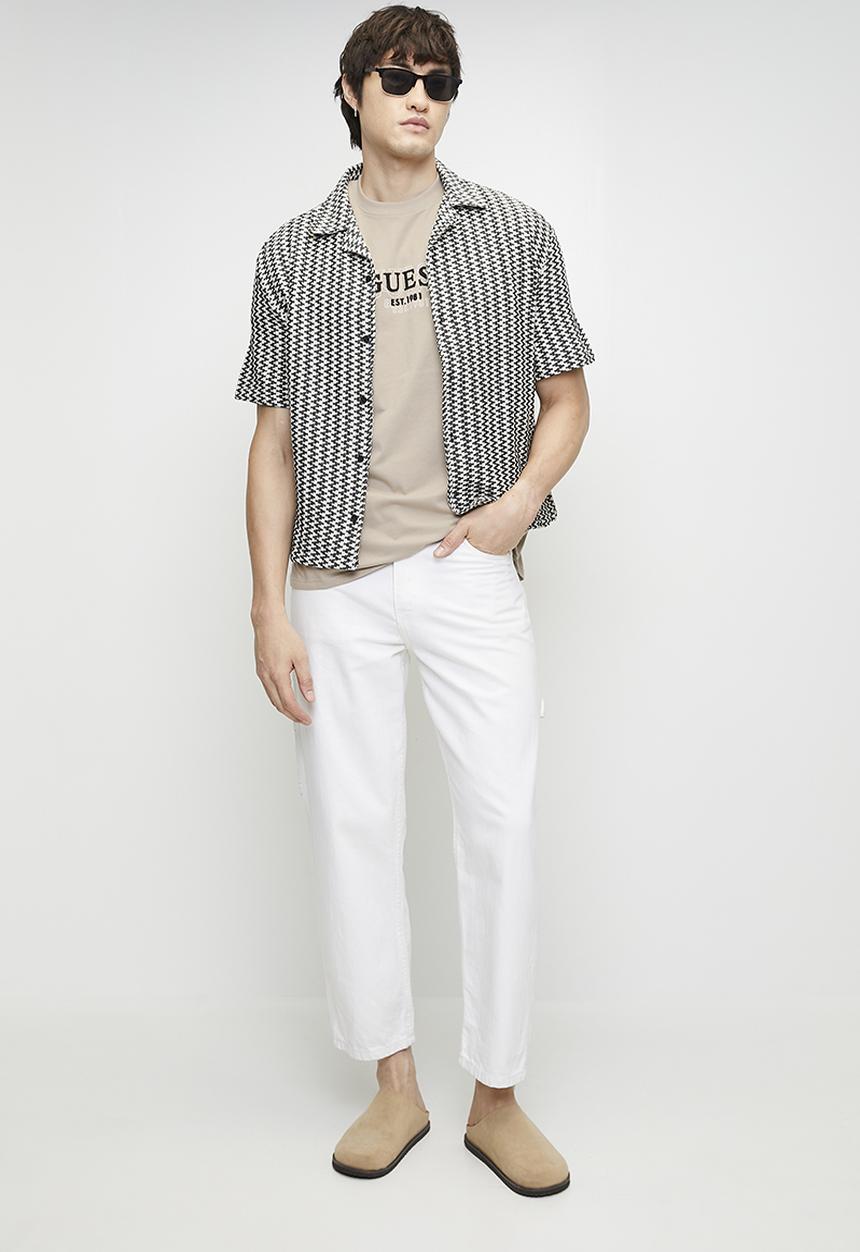 GUESS - Cn Ss Small Logo Tee - Pasadena Stone