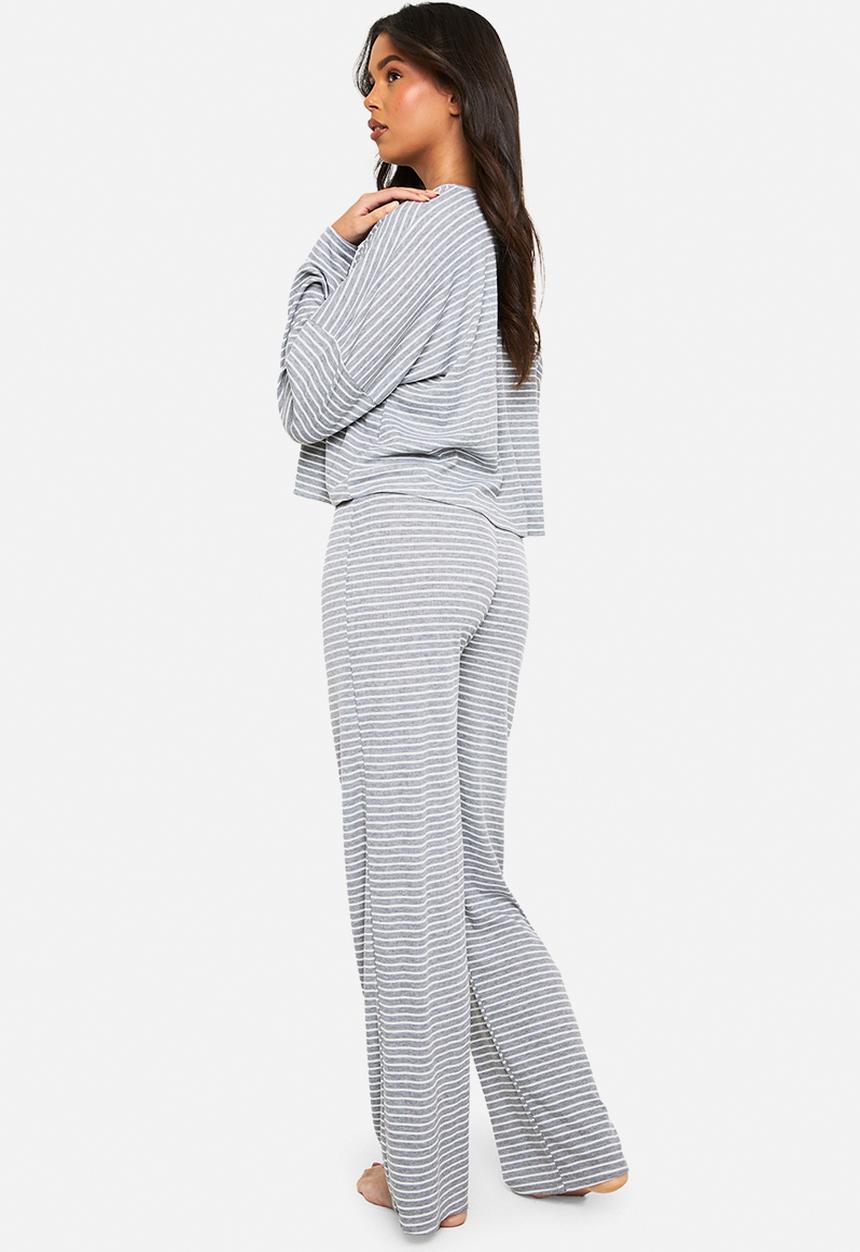 boohoo - Loungewear stripe long sleeve top & trousers pyjama set - grey
