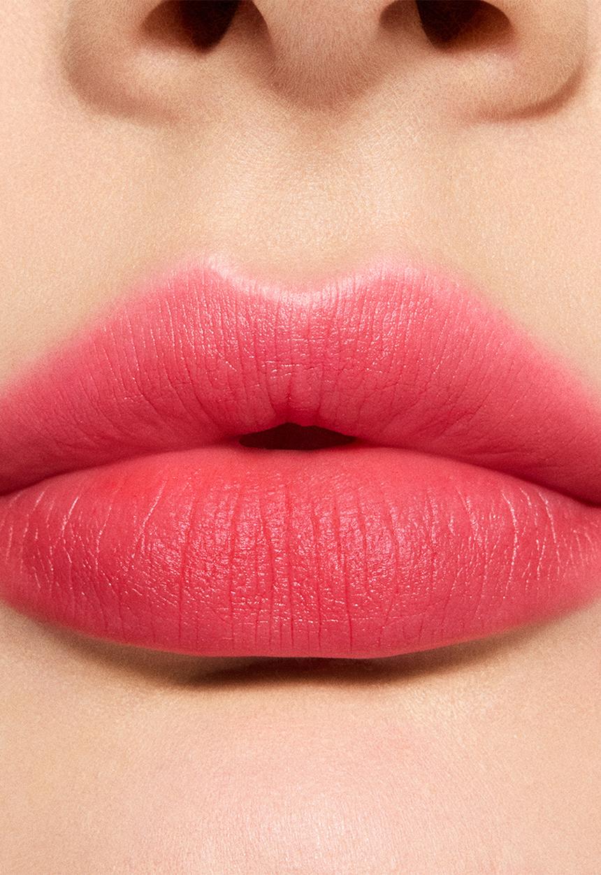 MAC - Powder Kiss Hazy Matte Lipstick - Ruby New 2.0