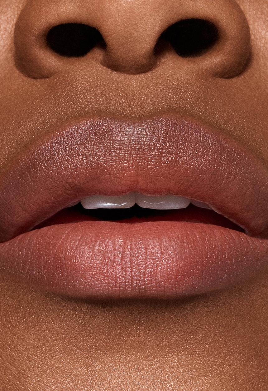 MAC - Powder Kiss Hazy Matte Lipstick - Turn To The Left