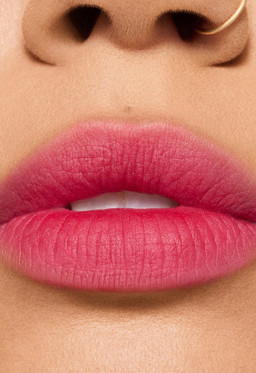 MAC - Powder Kiss Hazy Matte Lipstick - Raspberry Beret