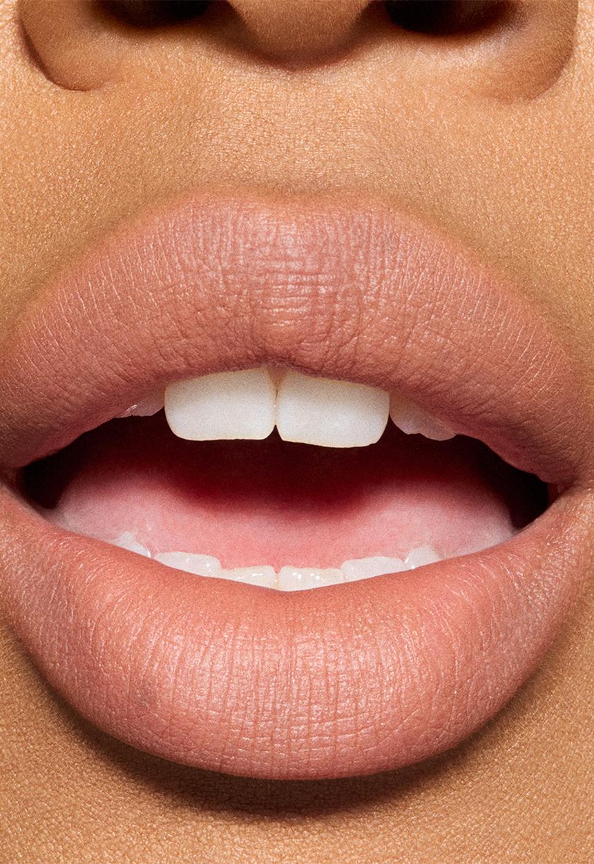 MAC - Powder Kiss Hazy Matte Lipstick - Desert Dusk