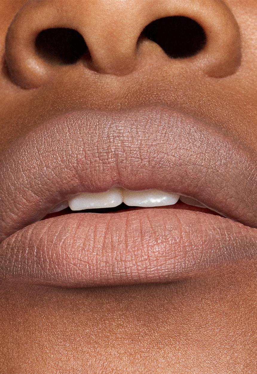 MAC - Powder Kiss Hazy Matte Lipstick - Desert Dusk