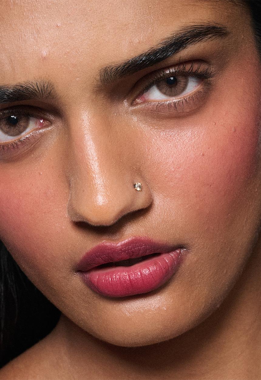 MAC - Powder Kiss Lip + Cheek Mousse - Burning Love