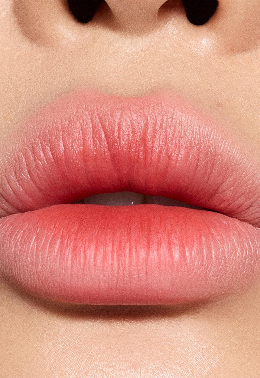 MAC - Powder Kiss Hazy Matte Lipstick - Devoted to Chili