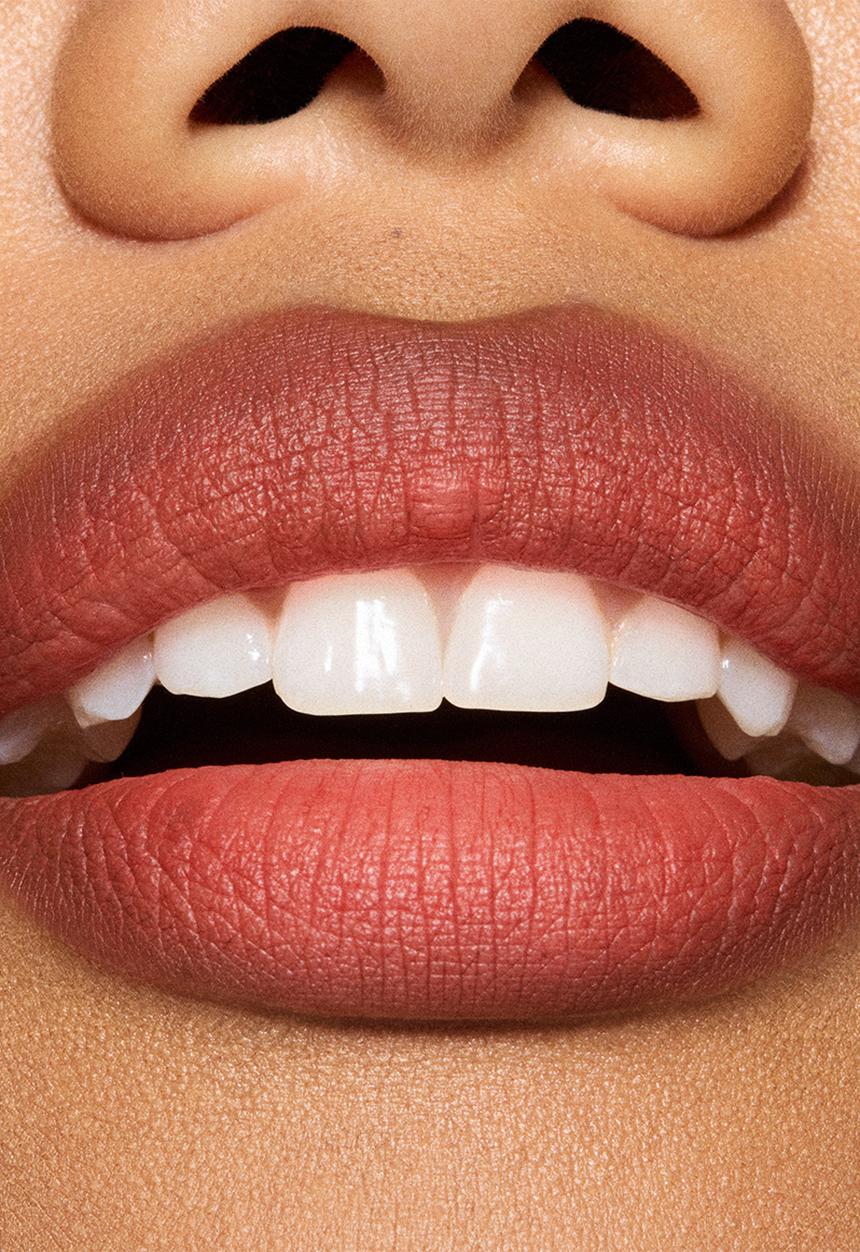 MAC - Powder Kiss Hazy Matte Lipstick - Devoted to Chili