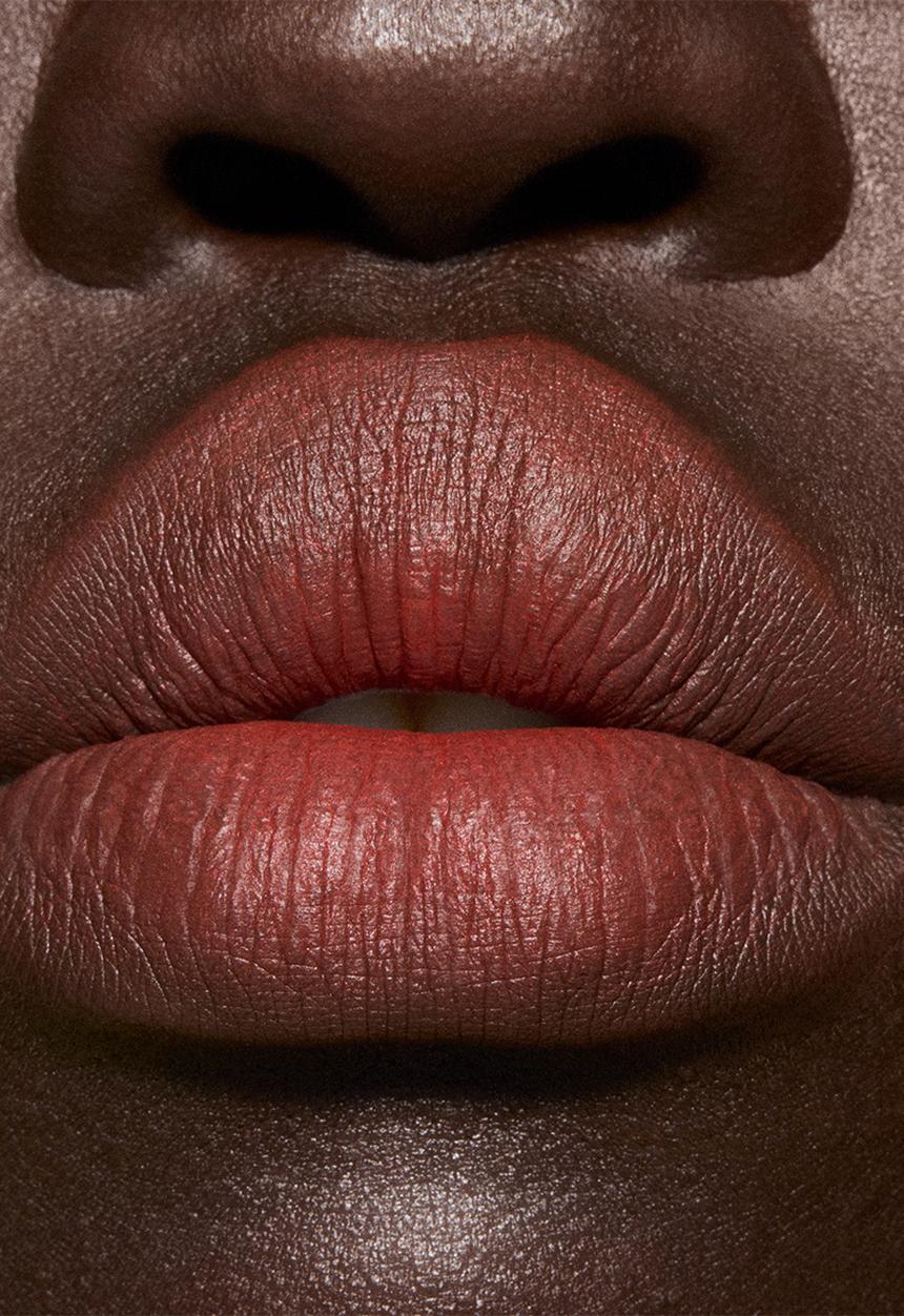 MAC - Powder Kiss Hazy Matte Lipstick - Devoted to Chili