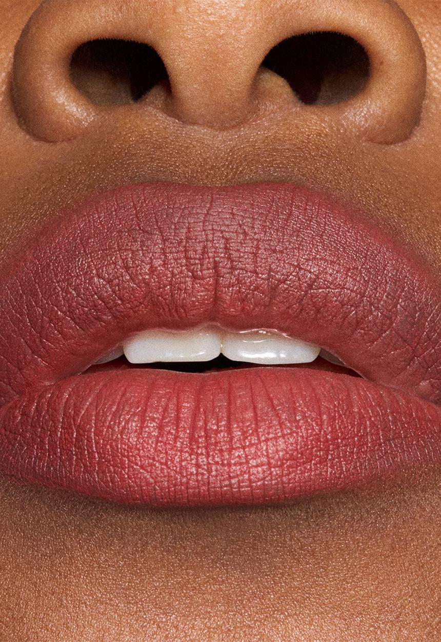 MAC - Powder Kiss Hazy Matte Lipstick - Dubonnet Buzz