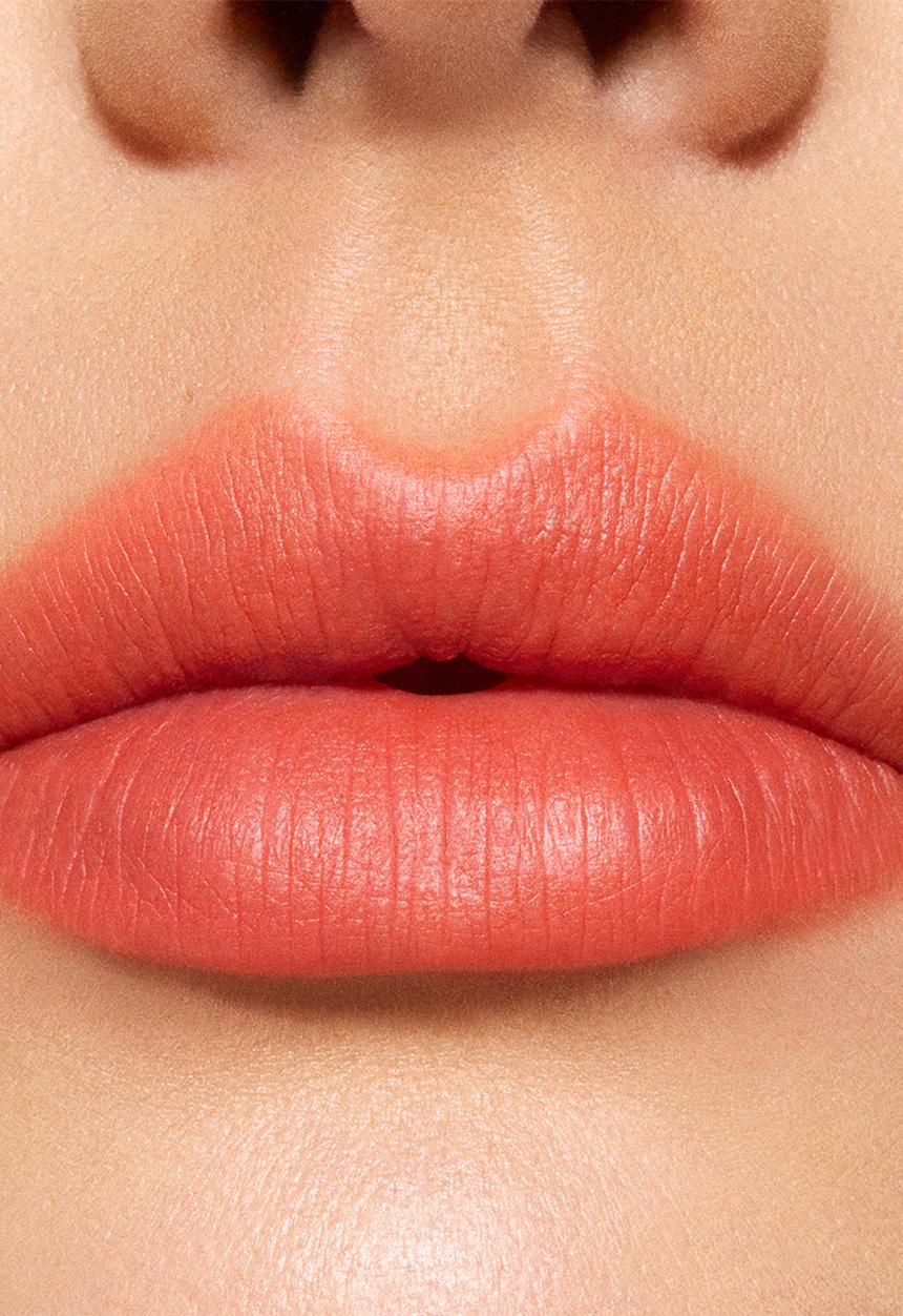 MAC - Powder Kiss Hazy Matte Lipstick - Karma